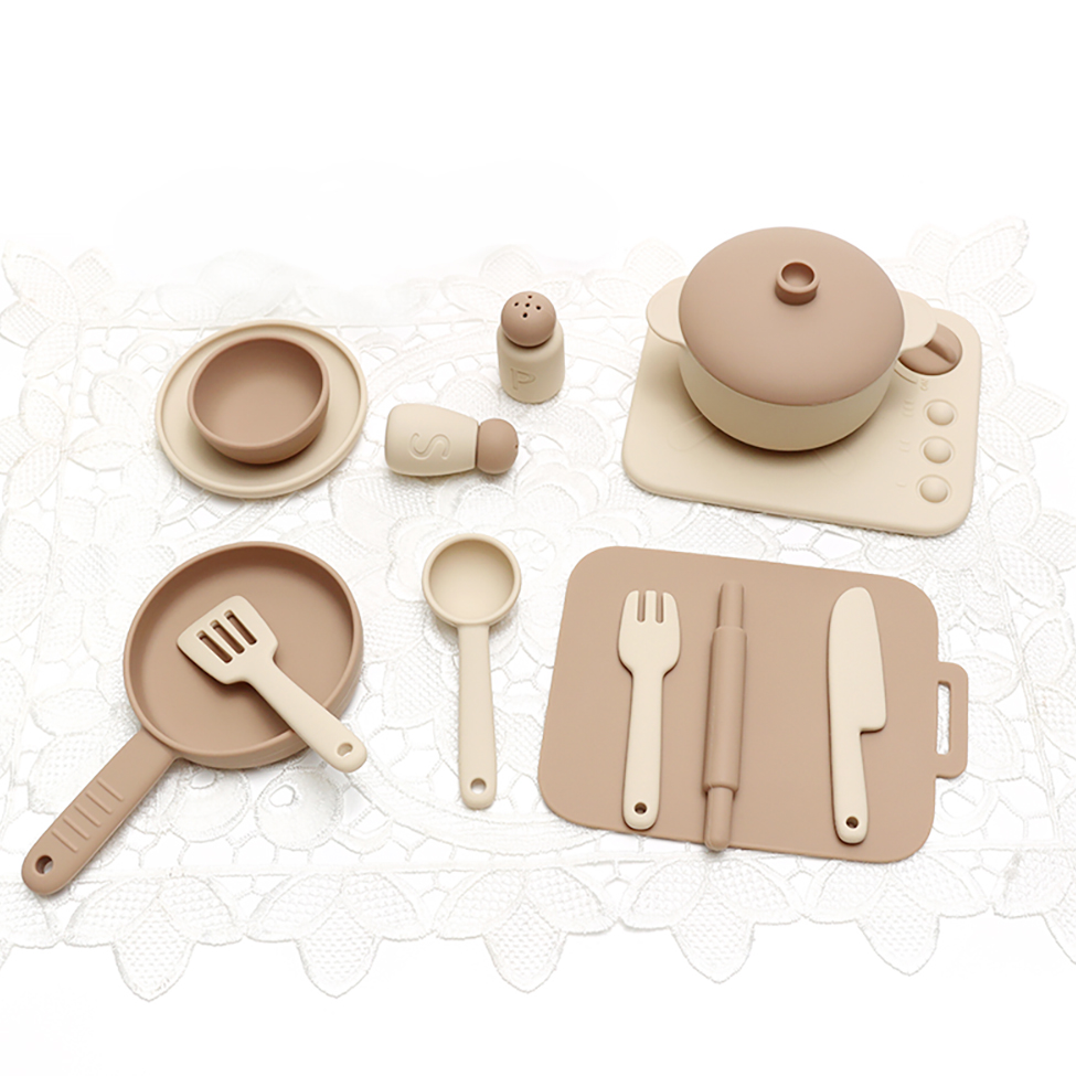 مجموعة ألعاب طهي من السيليكون  - مراجعة Kids Outdoor Kitchen Accessories وسعره